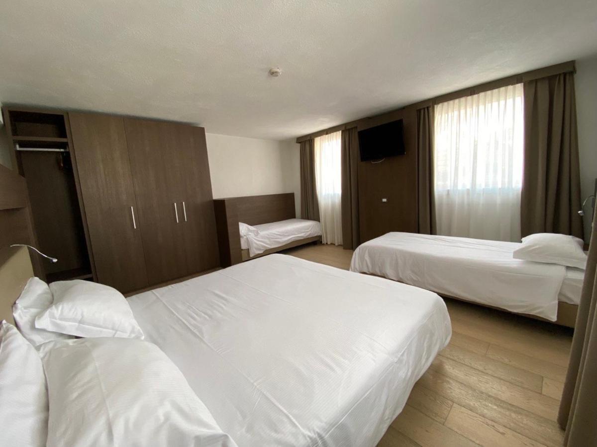 Grand Hotel Miramonti Passo del Tonale Room photo